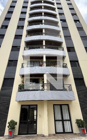 Apartamento à venda com 94m², 3 quartos e 3 vagas Apartamento à venda com 94m², 3 quartos e 3 vagasFachada