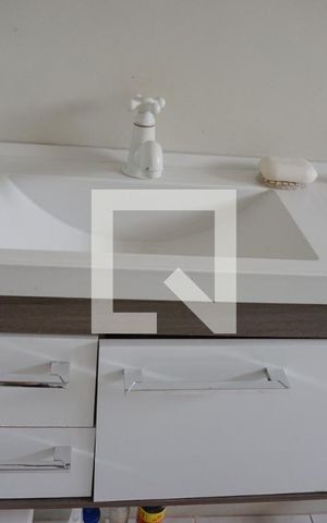 Apartamento à venda com 60m², 1 quarto e sem vagaBanheiro