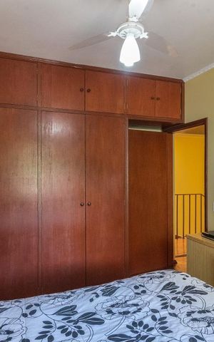 Casa à venda com 345m², 4 quartos e 1 vaga Casa à venda com 345m², 4 quartos e 1 vagaQuarto 1