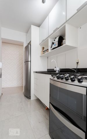 Apartamento à venda com 47m², 2 quartos e 1 vaga Apartamento à venda com 47m², 2 quartos e 1 vagaCozinha