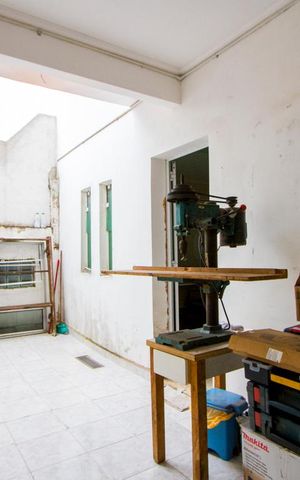 Casa à venda com 200m², 3 quartos e sem vaga Casa à venda com 200m², 3 quartos e sem vagaÁrea de serviço