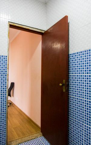 Casa à venda com 200m², 3 quartos e sem vaga Casa à venda com 200m², 3 quartos e sem vagaBanheiro do quarto 1