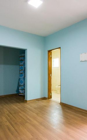 Casa à venda com 200m², 3 quartos e sem vaga Casa à venda com 200m², 3 quartos e sem vagaQuarto 2 - Suíte