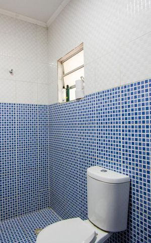 Casa à venda com 200m², 3 quartos e sem vaga Casa à venda com 200m², 3 quartos e sem vagaBanheiro do quarto 1