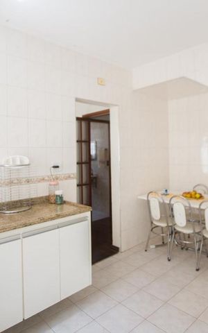 Casa à venda com 192m², 3 quartos e 2 vagasCozinha