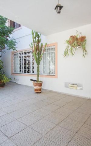Casa à venda com 192m², 3 quartos e 2 vagasGaragem