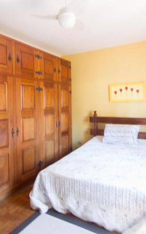 Casa à venda com 192m², 3 quartos e 2 vagasSuíte