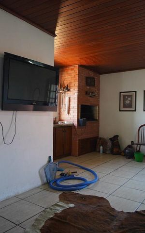 Casa à venda com 237m², 3 quartos e 2 vagasCobertura
