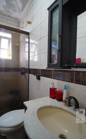 Casa à venda com 237m², 3 quartos e 2 vagasBanheiro - Corredor