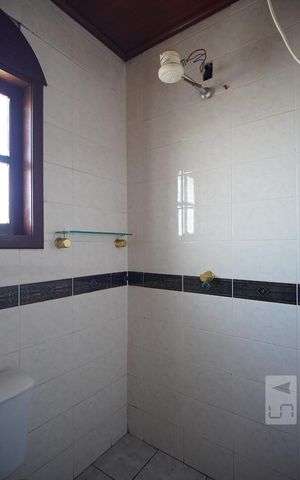 Casa à venda com 237m², 3 quartos e 2 vagasBanheiro Cobertura