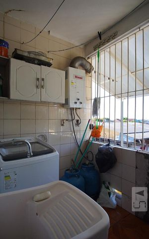 Casa à venda com 237m², 3 quartos e 2 vagasCozinha - Area de SERVIÇO