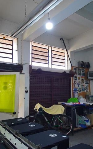 Casa à venda com 237m², 3 quartos e 2 vagasDepósito