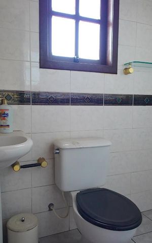 Casa à venda com 237m², 3 quartos e 2 vagasBanheiro Cobertura