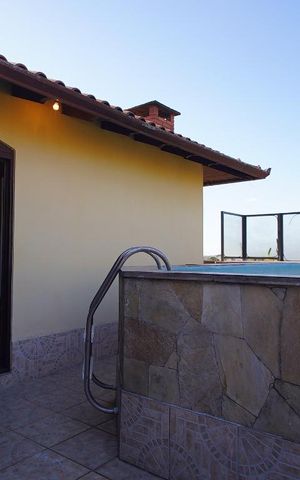 Casa à venda com 237m², 3 quartos e 2 vagasCobertura