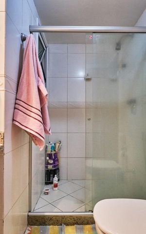 Apartamento à venda com 157m², 3 quartos e 2 vagas Apartamento à venda com 157m², 3 quartos e 2 vagasBanheiro Suíte 1