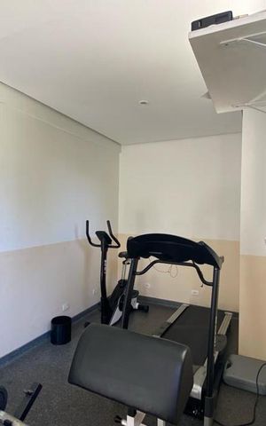 Apartamento à venda com 173m², 3 quartos e 3 vagas Apartamento à venda com 173m², 3 quartos e 3 vagasÁrea comum - Academia