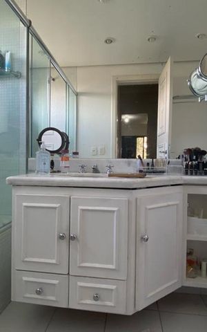 Apartamento à venda com 173m², 3 quartos e 3 vagas Apartamento à venda com 173m², 3 quartos e 3 vagasBanheiro da Suíte 1