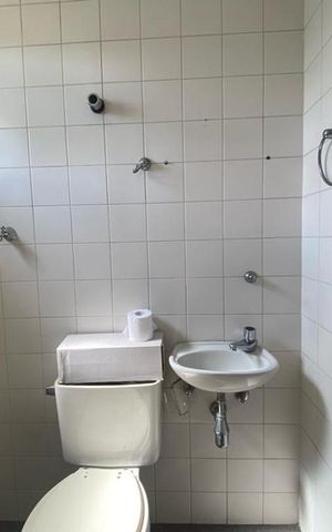 Apartamento à venda com 173m², 3 quartos e 3 vagas Apartamento à venda com 173m², 3 quartos e 3 vagasBanheiro de Serviço