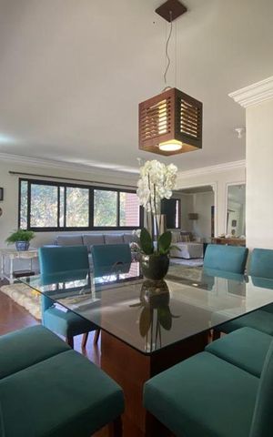 Apartamento à venda com 173m², 3 quartos e 3 vagas Apartamento à venda com 173m², 3 quartos e 3 vagasSala de Jantar