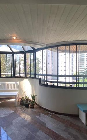 Apartamento à venda com 173m², 3 quartos e 3 vagas Apartamento à venda com 173m², 3 quartos e 3 vagasSacada