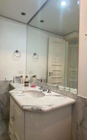 Apartamento à venda com 173m², 3 quartos e 3 vagas Apartamento à venda com 173m², 3 quartos e 3 vagasBanheiro da Suíte 2