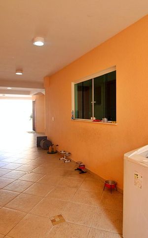 Casa à venda com 256m², 3 quartos e 5 vagasGaragem