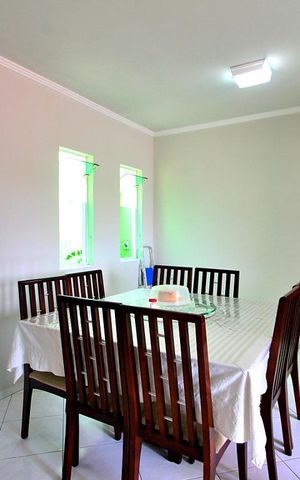 Casa à venda com 256m², 3 quartos e 5 vagasCopa