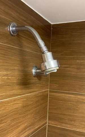 Apartamento à venda com 72m², 3 quartos e 2 vagas Apartamento à venda com 72m², 3 quartos e 2 vagasChuveiro