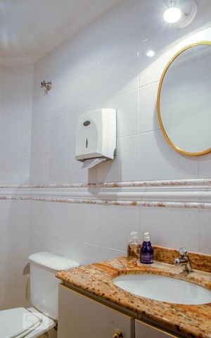 Casa à venda com 223m², 3 quartos e 4 vagas Casa à venda com 223m², 3 quartos e 4 vagasLavabo