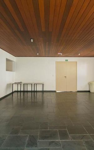 Apartamento à venda com 75m², 2 quartos e 1 vaga Apartamento à venda com 75m², 2 quartos e 1 vagaÁrea comum - Salão de festas