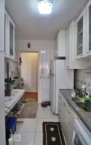 Apartamento à venda com 69m², 2 quartos e 1 vagaCozinha e Área de Serviço