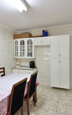 Casa à venda com 429m², 5 quartos e 5 vagasCozinha