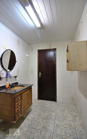 Casa à venda com 429m², 5 quartos e 5 vagasBanheiro Social