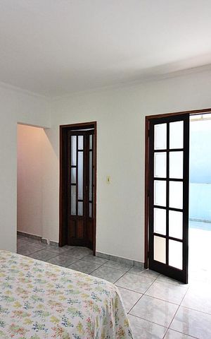 Casa à venda com 429m², 5 quartos e 5 vagasQuarto 2 - Suíte