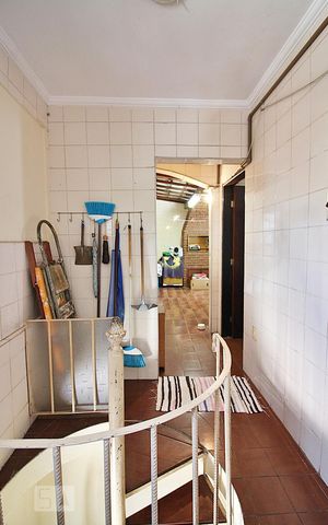 Casa à venda com 429m², 5 quartos e 5 vagasLavanderia da Casa 2 