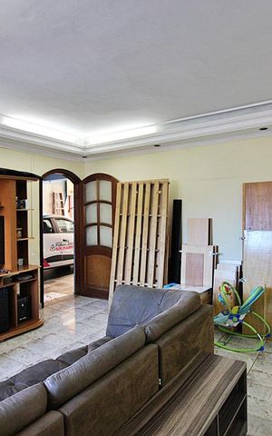 Casa à venda com 429m², 5 quartos e 5 vagasSala/Escritório 