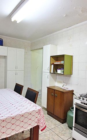 Casa à venda com 429m², 5 quartos e 5 vagasCozinha