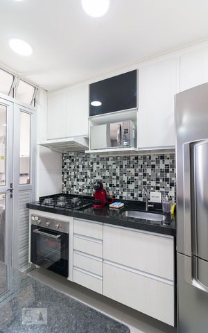 Apartamento à venda com 64m², 2 quartos e 1 vagaCozinha
