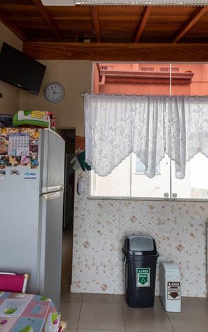 Casa à venda com 180m², 3 quartos e 2 vagas Casa à venda com 180m², 3 quartos e 2 vagasEspaço Gourmet