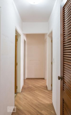 Apartamento para alugar com 117m², 3 quartos e 1 vagaCorredor