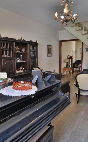 Casa à venda com 130m², 2 quartos e 1 vagaSala