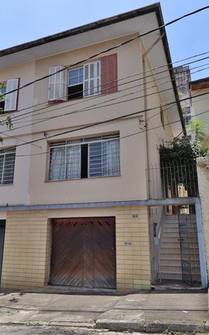 Casa à venda com 130m², 2 quartos e 1 vagaFachada