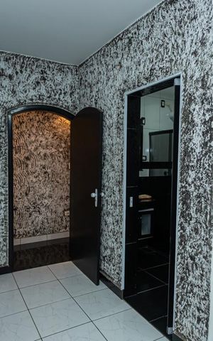 Casa à venda com 350m², 4 quartos e 3 vagas Casa à venda com 350m², 4 quartos e 3 vagasSuite 2