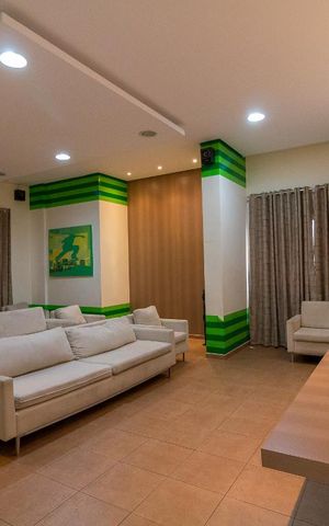 Apartamento à venda com 77m², 3 quartos e 2 vagasCinema