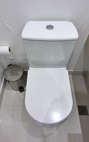Casa à venda com 340m², 3 quartos e 4 vagasLavabo da Sala