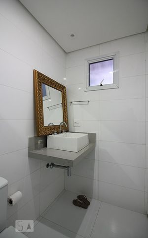 Casa à venda com 340m², 3 quartos e 4 vagasBanheiro Social