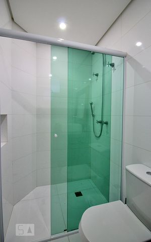 Casa à venda com 340m², 3 quartos e 4 vagasBanheiro Social