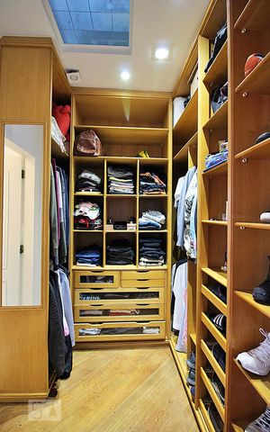 Casa à venda com 340m², 3 quartos e 4 vagasCloset da Suíte