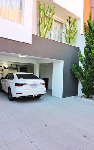 Casa à venda com 340m², 3 quartos e 4 vagasGaragem
