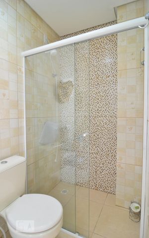 Casa à venda com 328m², 4 quartos e 4 vagasCasa 1 - Banheiro Social